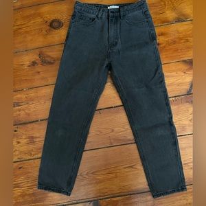 Dissh Denim Cropped Jean